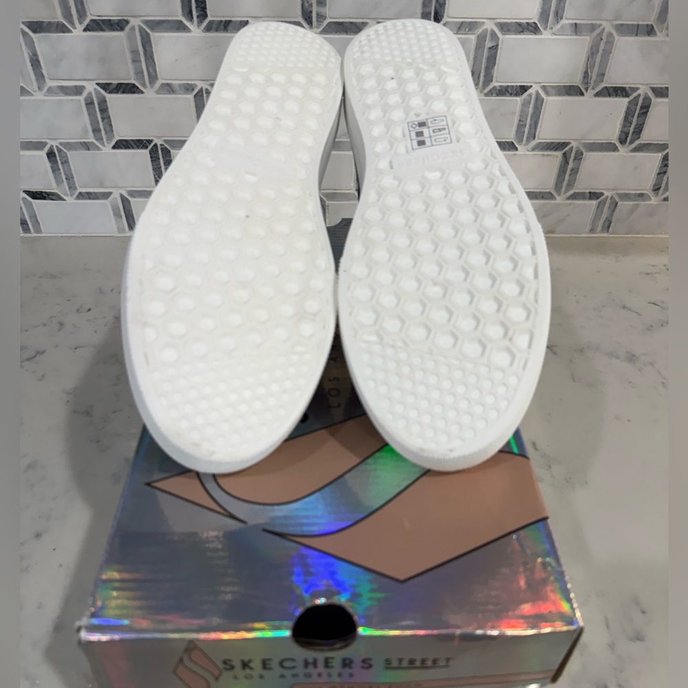 Skechers Women's Multicolor Graffiti Slip-On Sneakers - Picture 5 of 5